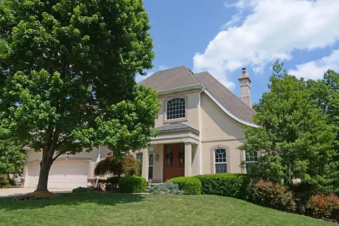 2252 S Oakbrook Ave, Springfield, MO 65809 photo 1