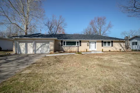2313 E Latoka St, Springfield, MO 65804 photo 1
