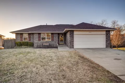 3299 S Valley View Dr, Springfield, MO 65807 photo 1