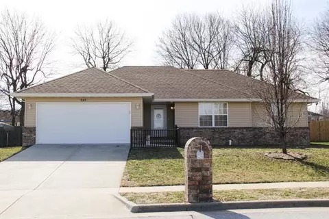 246 E Lapis St, Republic, MO 65738 photo 1