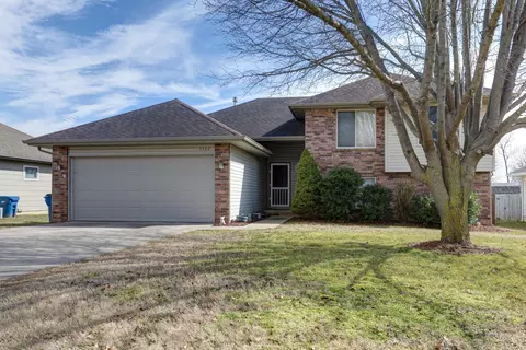 5122 S Aspen Dr, Battlefield, MO 65619 photo 1