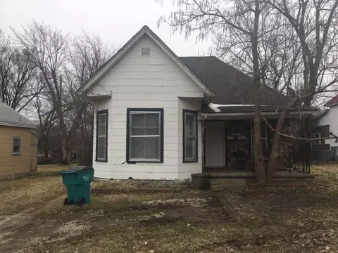 2140 N Benton Ave, Springfield, MO 65803 photo 1