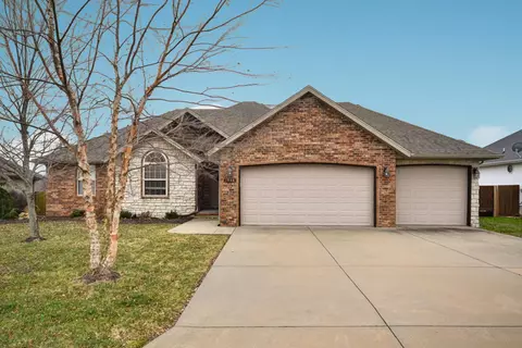 1946 Eagle Rock Dr, Ozark, MO 65721 photo 1