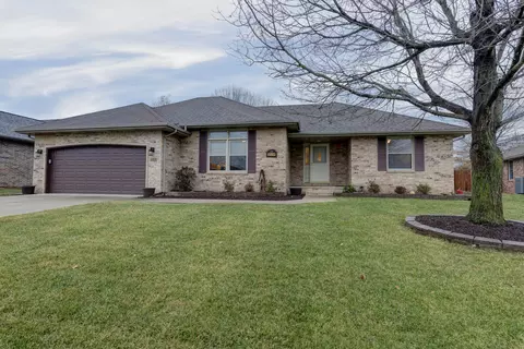 3592 W Countryside Dr, Springfield, MO 65807 photo 1