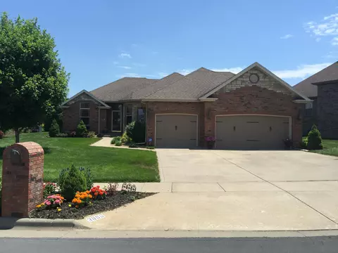 3896 N Sheedy Ave, Springfield, MO 65803 photo 1