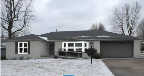 2312 E Meadow Dr, Springfield, MO 65804 photo 1