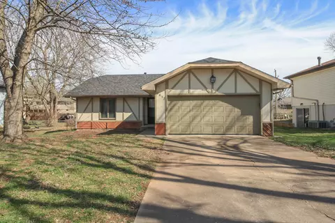 2617 W Katella Ln, Springfield, MO 65807 photo 1