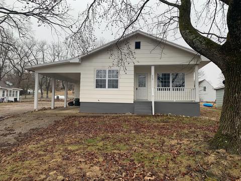 512 S Spring St, Ava, MO 65608 photo 1