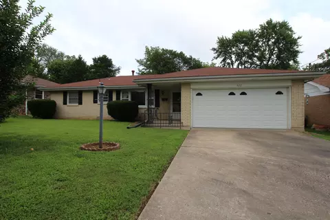 423 W Bell St, Springfield, MO 65803 photo 1