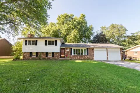 426 Blinn Ave, Marshfield, MO 65706 photo 1