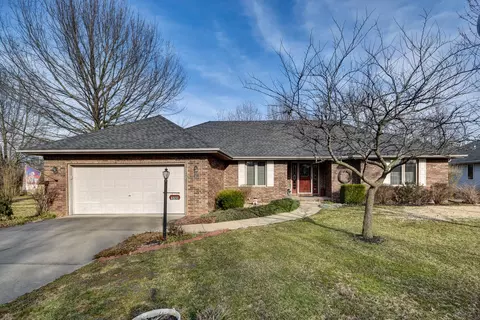 310 N Laurel Ln, Nixa, MO 65714 photo 1