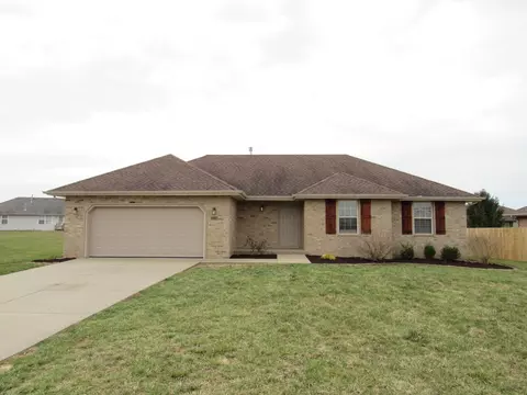 1214 E Chesapeake Dr, Ozark, MO 65721 photo 1