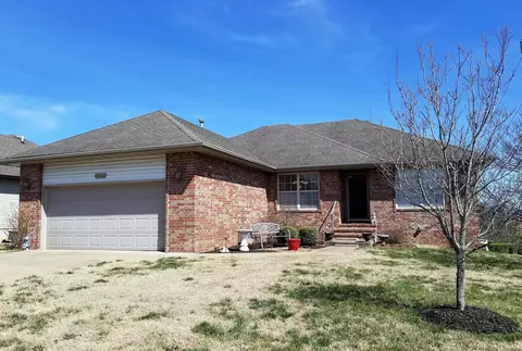 3350 S Brunswick Ave, Springfield, MO 65809 photo 1