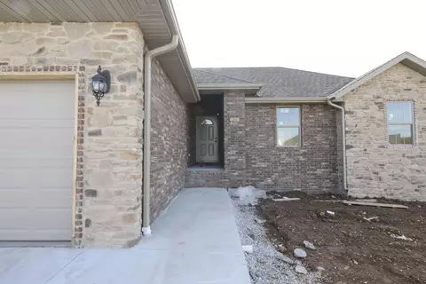 876 Dyann Dr, Nixa, MO 65714 photo 1
