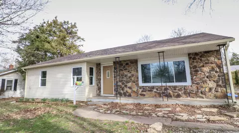 2749 W Lombard St, Springfield, MO 65802 photo 1