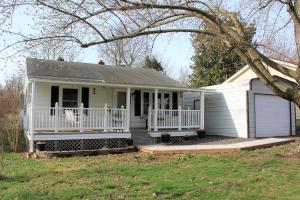 2000 E Walnut St, Springfield, MO 65802 photo 1