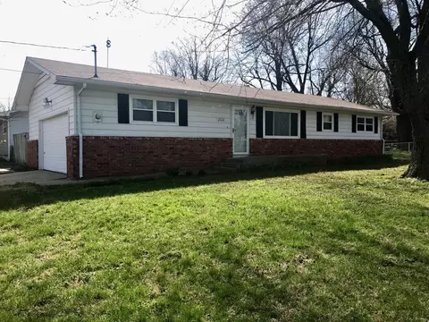 2522 N Fulbright Ave, Springfield, MO 65803 photo 1