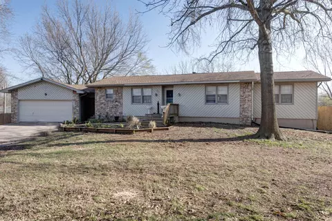 2515 W Primrose Ln, Springfield, MO 65807 photo 1