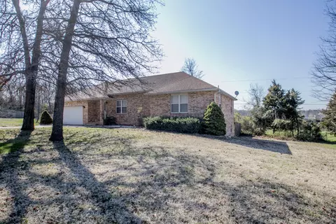 480 Bluff Rd, Marshfield, MO 65706 photo 1