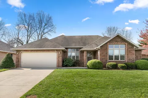 2152 E Cragmont St, Springfield, MO 65804 photo 1