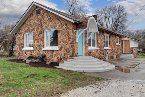 3401 W Division St, Springfield, MO 65802 photo 1