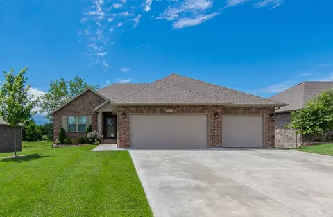 2123 N Citation Ave, Springfield, MO 65802 photo 1