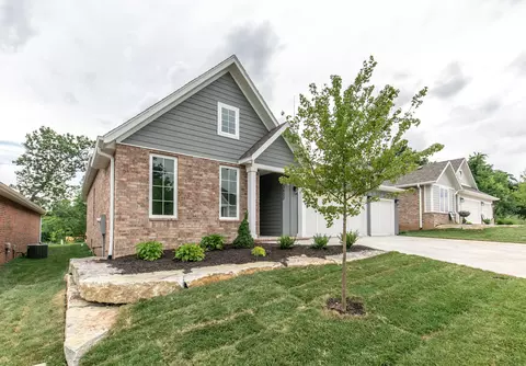 3802 E Hutcheson Ave, Springfield, MO 65809 photo 1