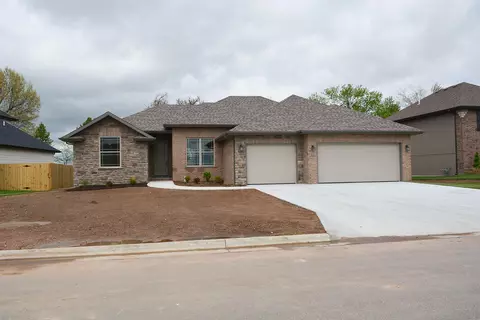 851 E Striper Dr, Nixa, MO 65714 photo 1