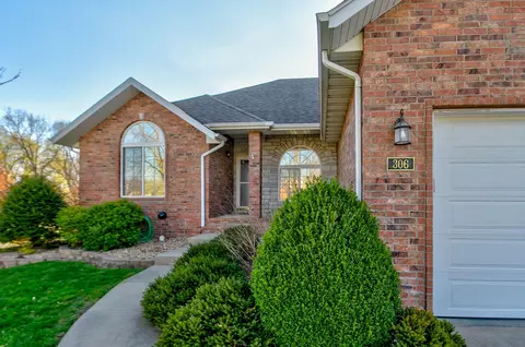 306 S River Birch Dr, Springfield, MO 65809 photo 1