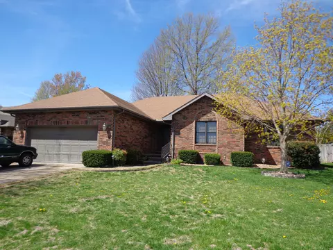 1961 S Forrest Heights Ave, Springfield, MO 65809 photo 1