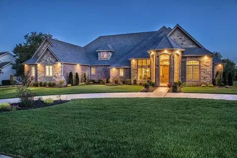 3646 E Kingswood Dr, Springfield, MO 65809 photo 1
