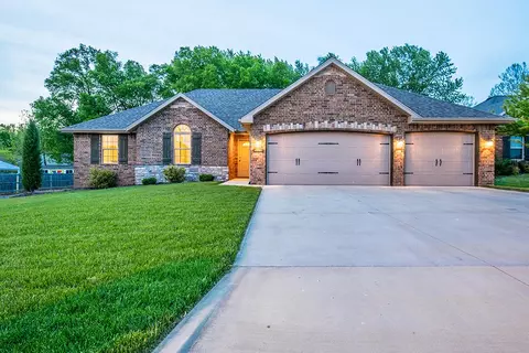 1513 E Primrose Ln, Republic, MO 65738 photo 1