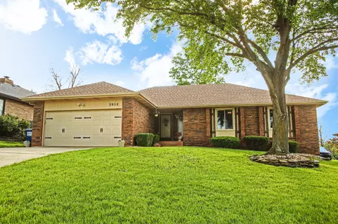 3952 S Clay Ave, Springfield, MO 65807 photo 1