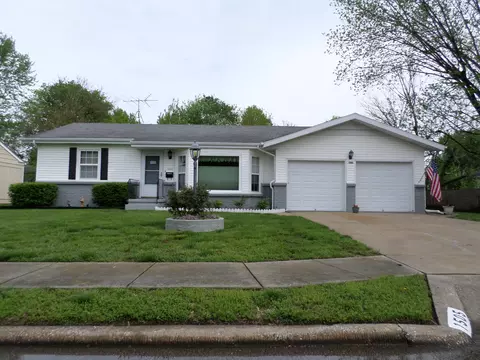 1505 W Crestview St, Springfield, MO 65807 photo 1
