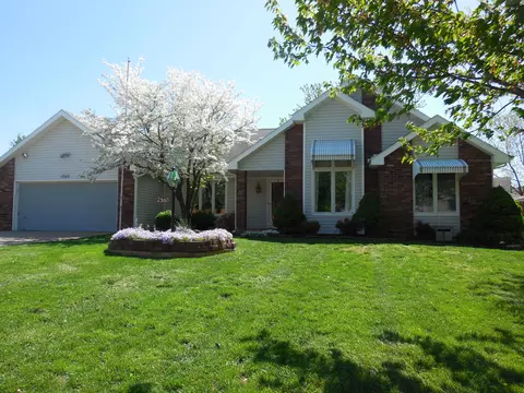 1380 E Wheatridge St, Springfield, MO 65803 photo 1
