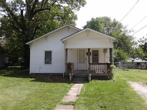 910 W Woodlawn St, Springfield, MO 65803 photo 1