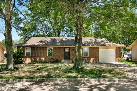203 Scott Wayne Dr, Nixa, MO 65714 photo 1