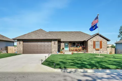 1440 S Tomahawk Ave, Republic, MO 65738 photo 1
