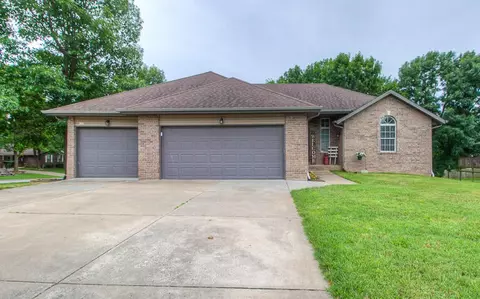 100 Pebble Creek Ln, Willard, MO 65781 photo 1