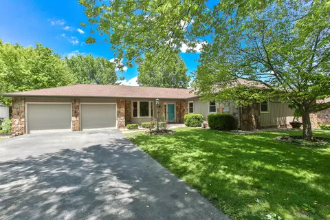 2105 W Murray Dr, Springfield, MO 65810 photo 1