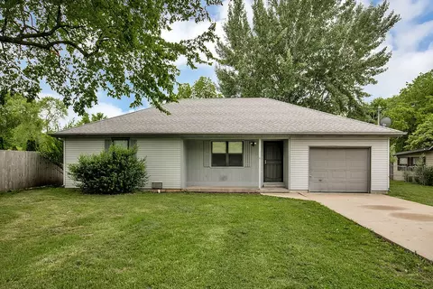 3126 W Brower St, Springfield, MO 65803 photo 1