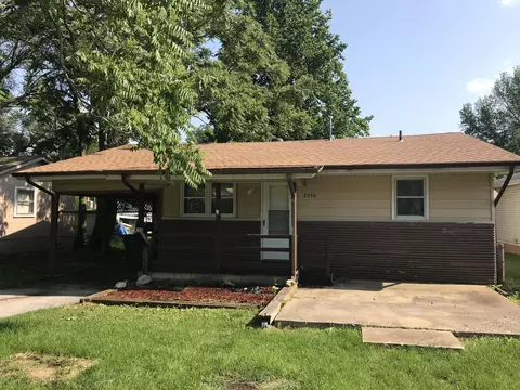 2936 W Olive St, Springfield, MO 65802 photo 1