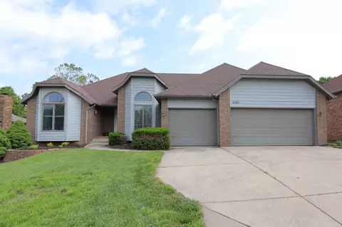 1169 W Highpoint St, Springfield, MO 65810 photo 1