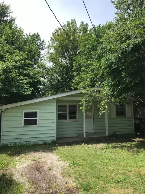728 W Della St, Springfield, MO 65803 photo 1