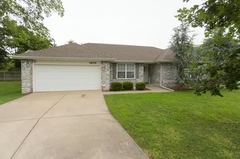 3809 S Crystal Pl, Springfield, MO 65807 photo 1