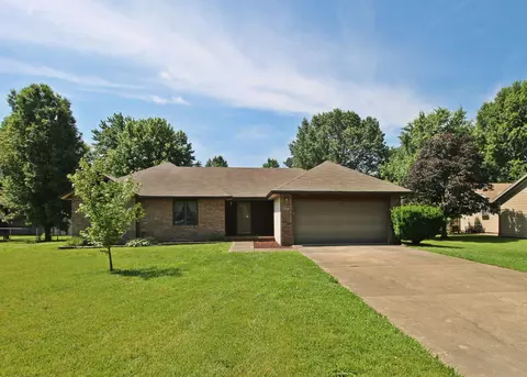 6926 W Lone Oak St, Springfield, MO 65803 photo 1