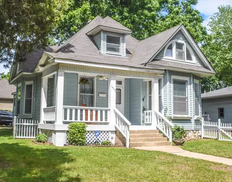 1403 N Sherman Ave, Springfield, MO 65802 photo 1