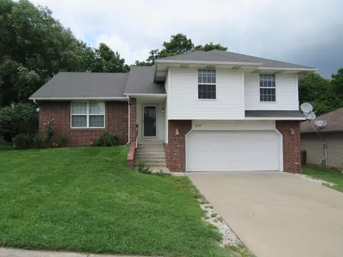 2537 W Talmage St, Springfield, MO 65803 photo 1