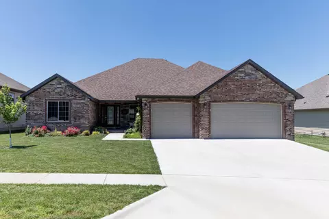 1087 N Cedar Ridge Ave, Springfield, MO 65802 photo 1