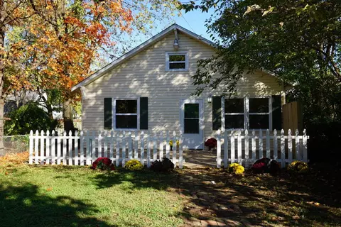 1645 E Cherry St, Springfield, MO 65802 photo 1